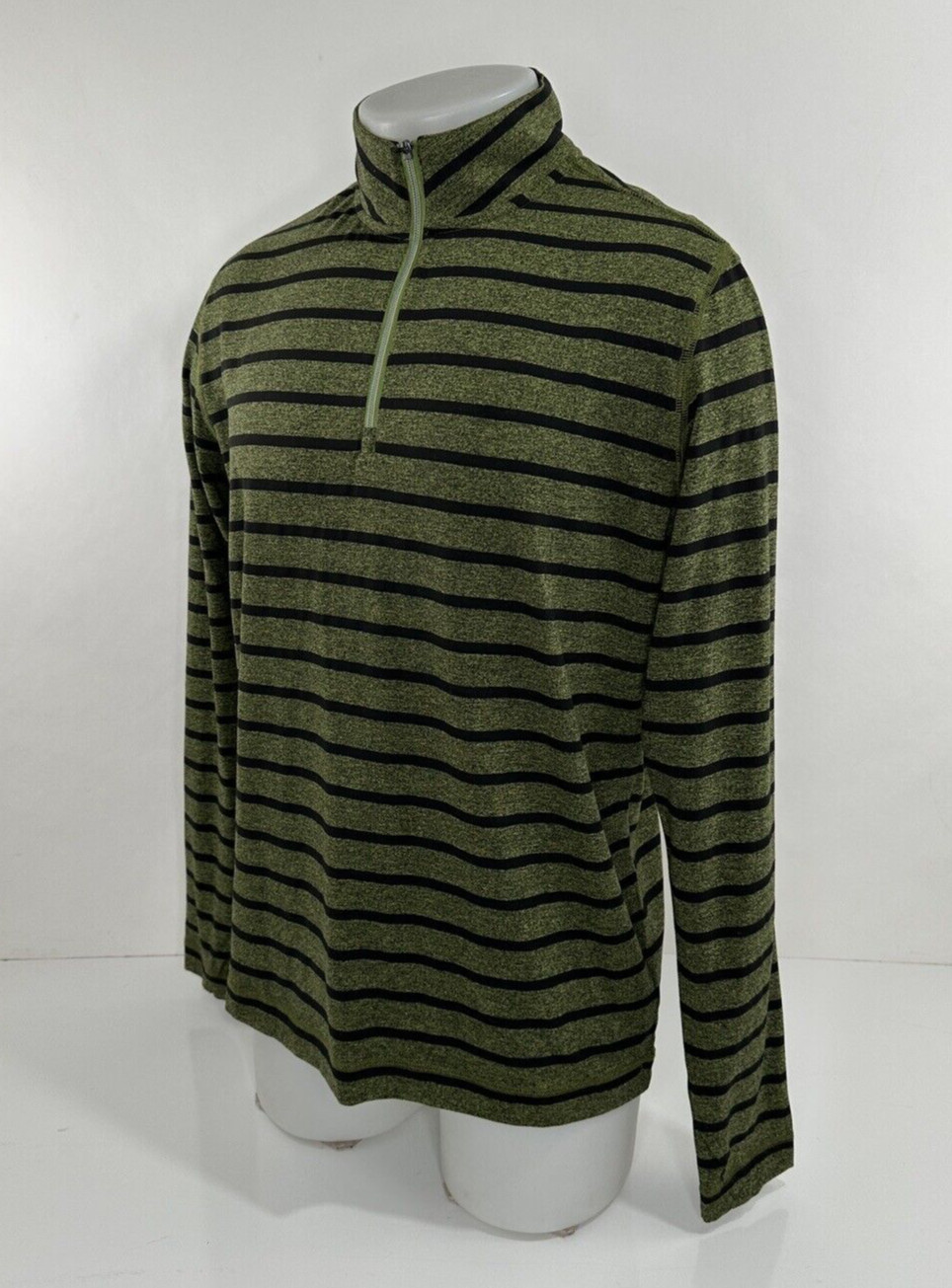 ROBERT GRAHAM - STRIPED QUARTER ZIP Mens Md. Pullover Sweater gallery
