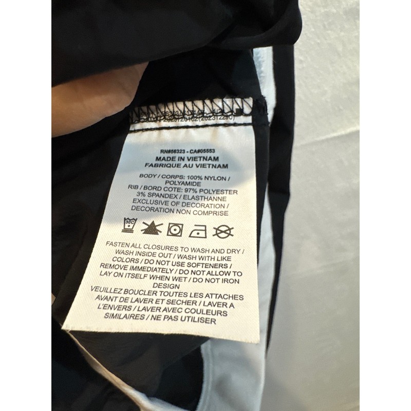 Nike Sportswear Pullover V Neck Black Cream Trim Athletic Top Sz L gallery
