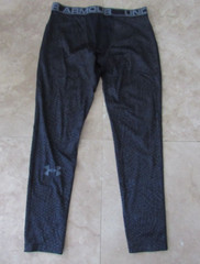 Mens size M, medium Under Armour compression pants, base layer