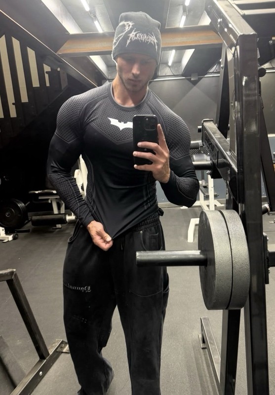 YOUNGLA 8004 - BATMAN COMPRESSION LONGSLEEVES BLACK SIZE LARGE SHIPED✅ gallery