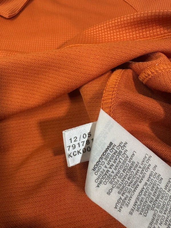 Vintage 2005 Salomon 1/4 Zip Collared Shirt Orange Size L Gorpcore Motomesh Y2K gallery