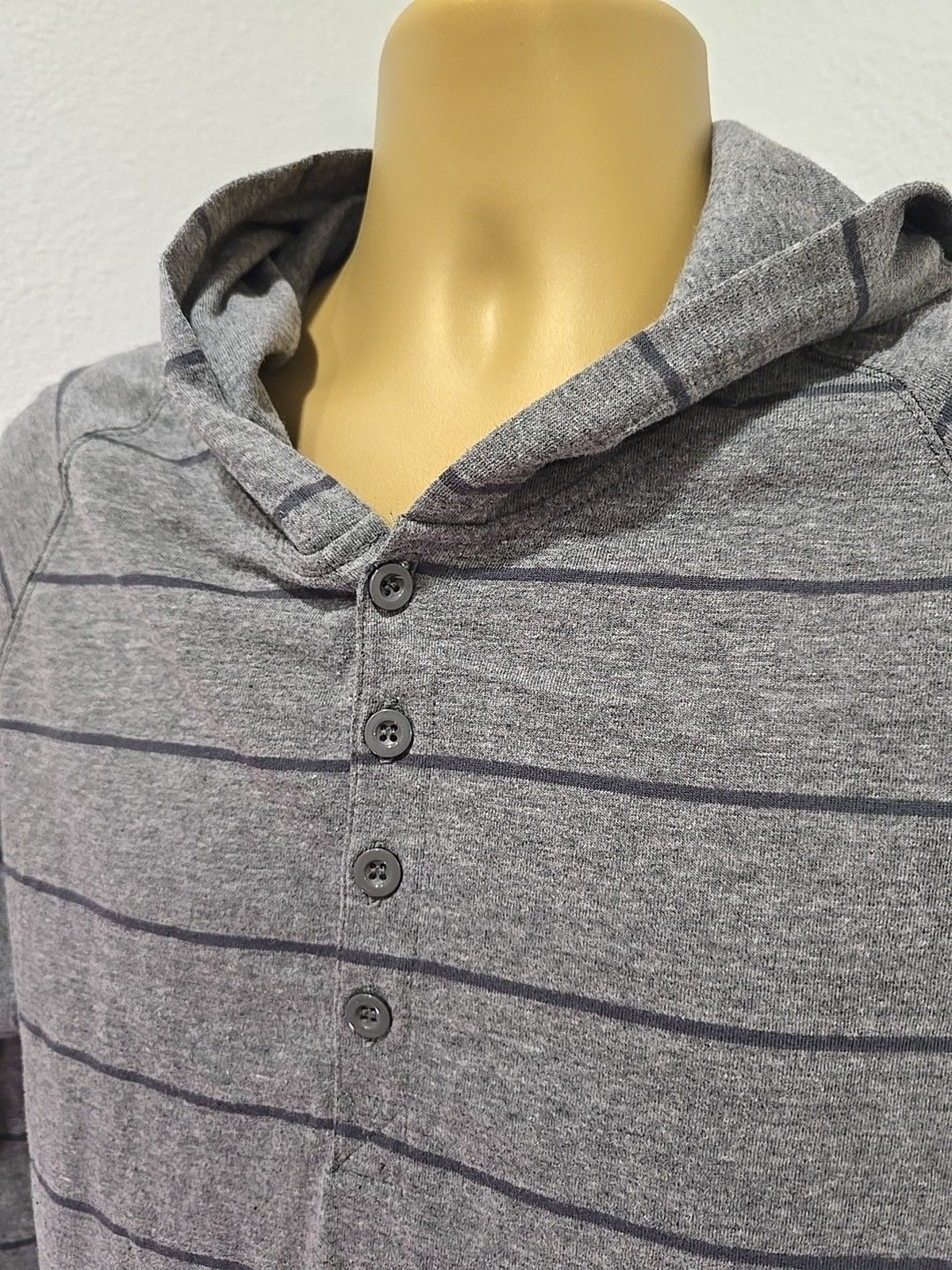 Massive Button Hoodie Pullover Mens XL Knit Streetwear Gray Stripe Classic Retro gallery
