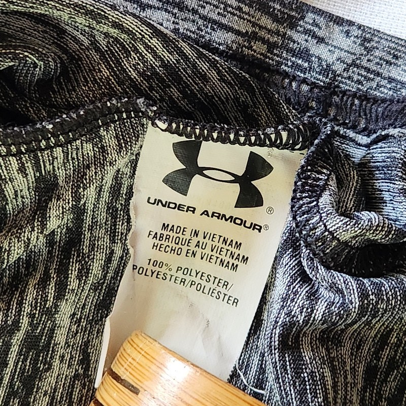 Under Armour Tech HeatGear Men's M Loose 1/4 Zip Mock Neck Running Pullover gallery