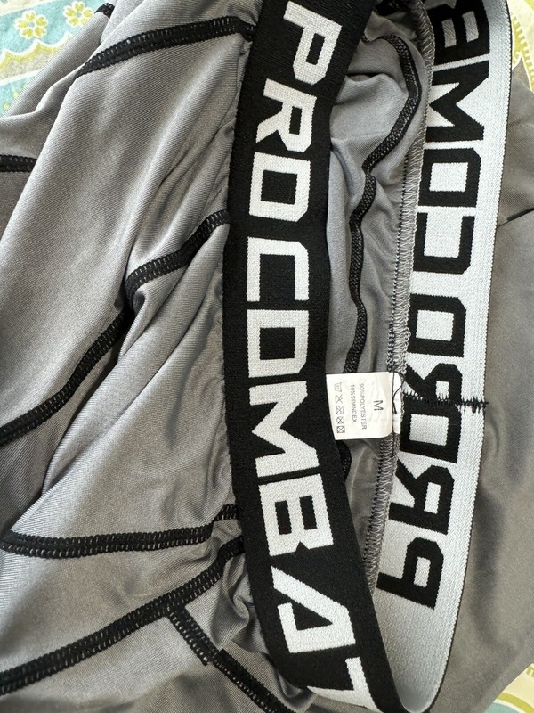 Superman Pro Combat Mens M Gray Hypercool Fitted Dri Fit Compression Set gallery