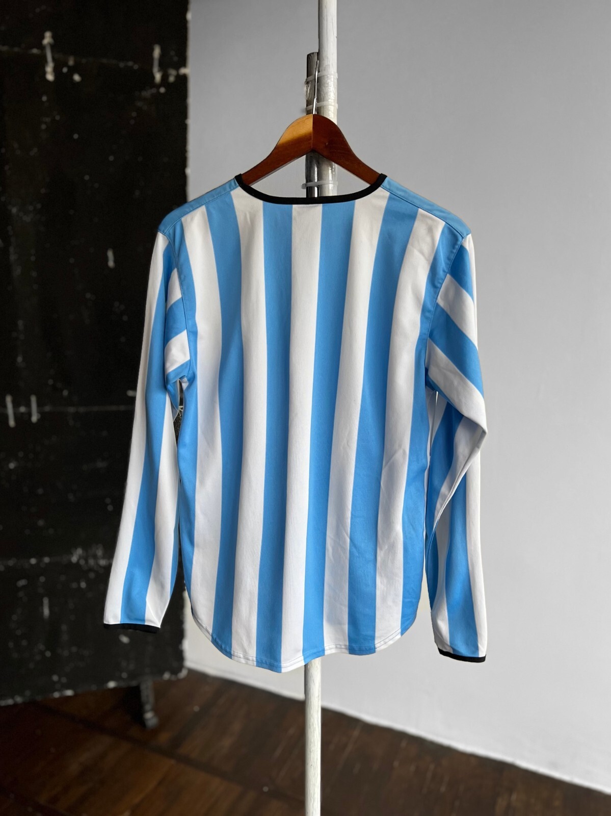 Nike Vintage 00s Unisex Blue White Striped Long Sleeve Jersey Top Shirt Soccer gallery