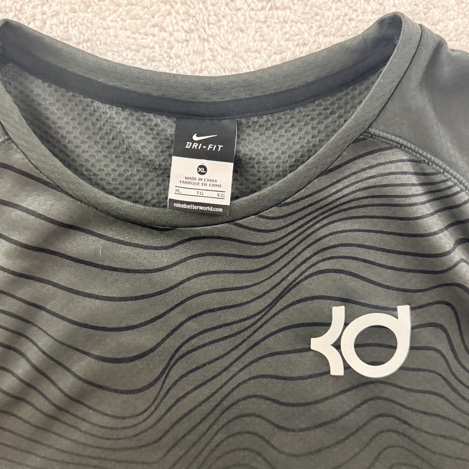 NIKE KEVIN DURANT (KD) FEARLESS DRI-FIT LONG SLEEVE BASKETBALL SHIRT SIZE XL gallery
