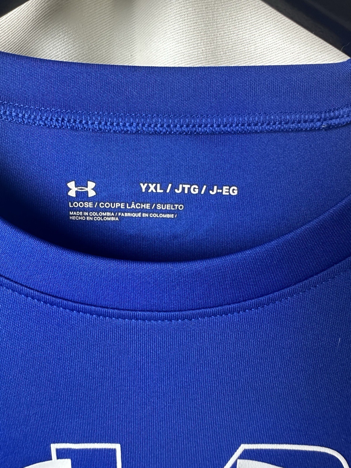 Under Armour UA Blue Short Sleeve Crew Neck Loose Fit T-Shirt YXL Polyester Logo gallery