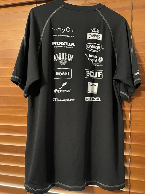 DISNEY DISNEYLAND MICKEY CHAMPION DOUBLE DRY 2011 1/2 MARATHON BLACK SHIRT LARGE gallery