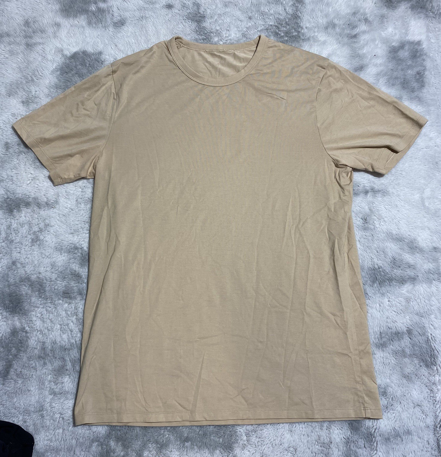 Lululemon Tan T Shirt Basic Athletic Stretch Comfort Mens Small/Medium ? gallery