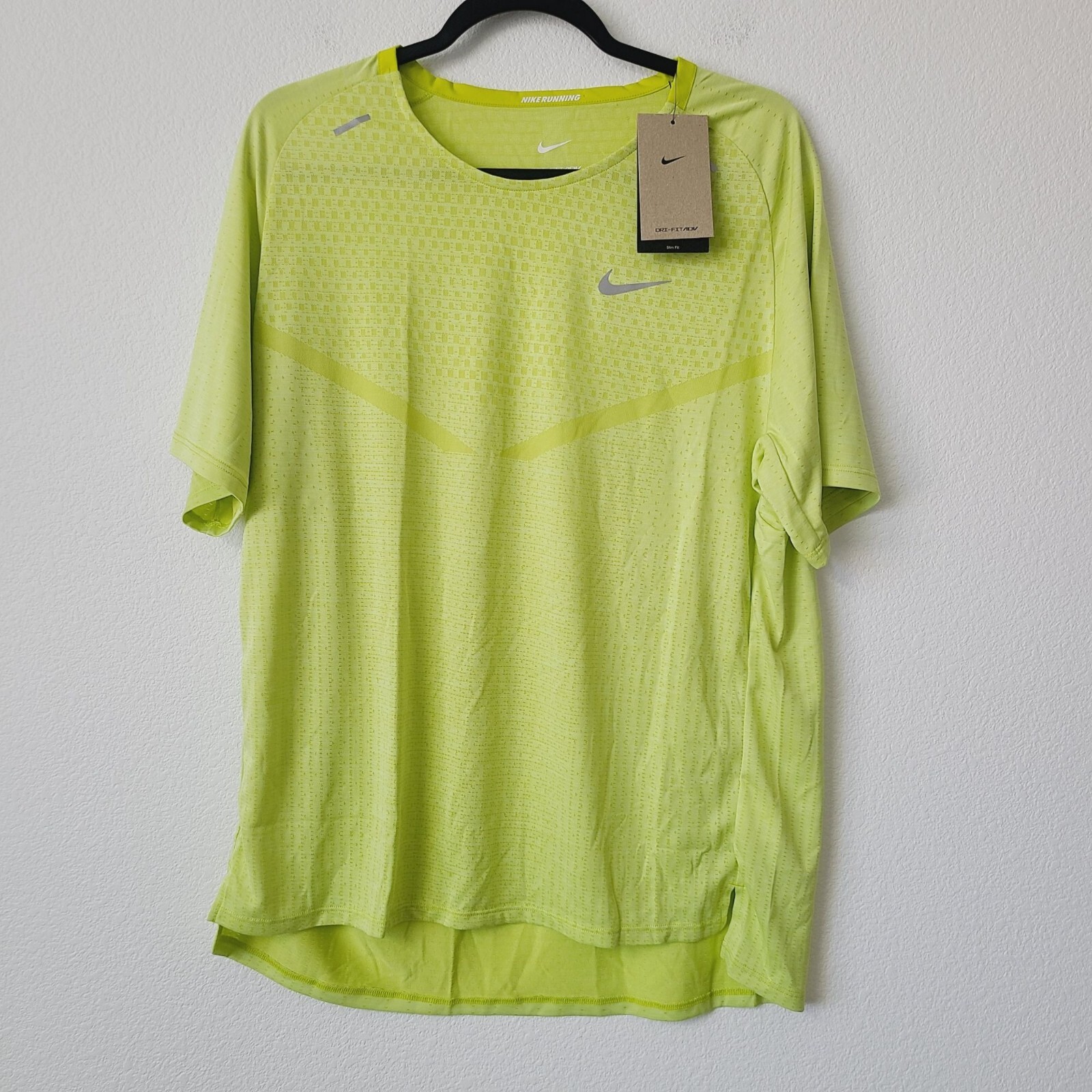 Nike Dri-Fit ADV Run Division Running Shirt DM4753-308 Size L Bright Cactus gallery