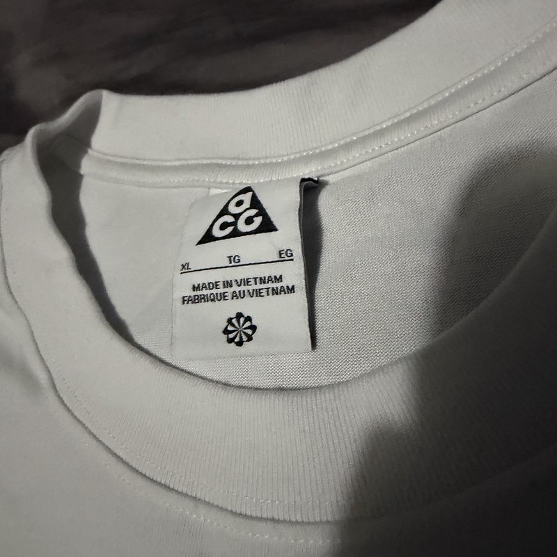 Nike ACG Lungs T‑Shirt Men’s XL Safety Long Sleeve White DR7753‑123 gallery