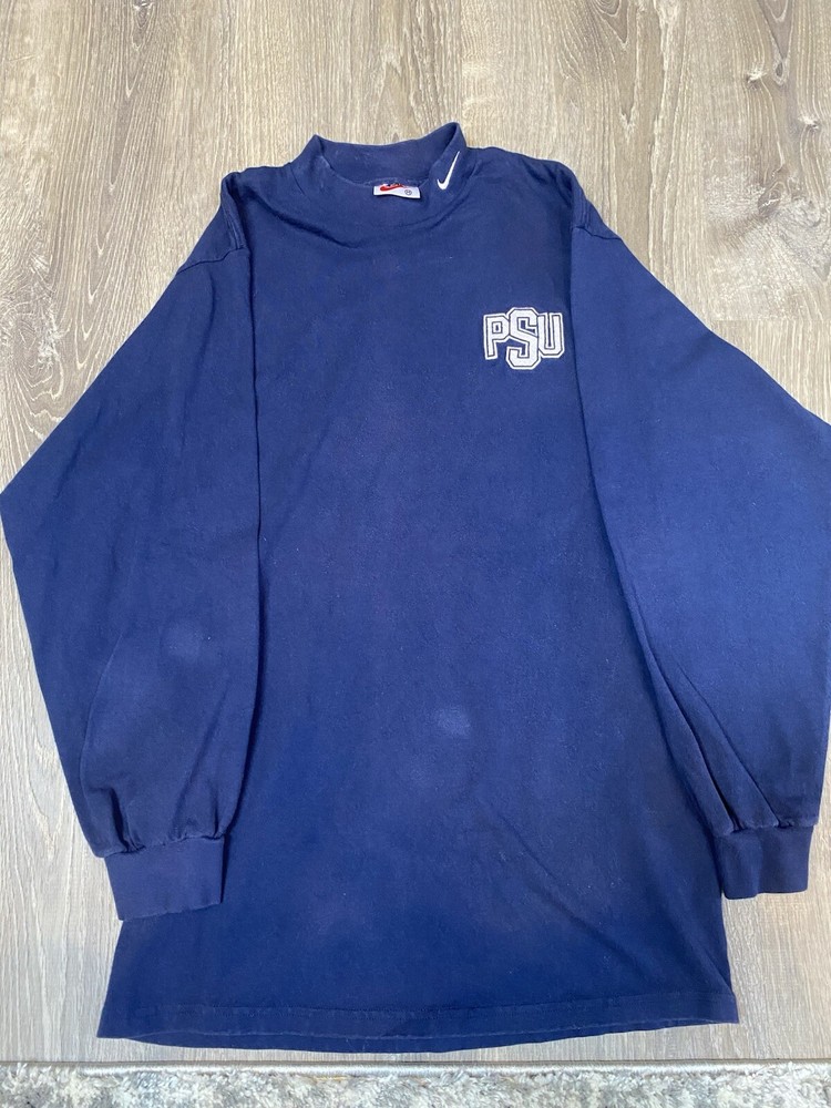 Size Medium - Vintage Nike Penn State long sleeve