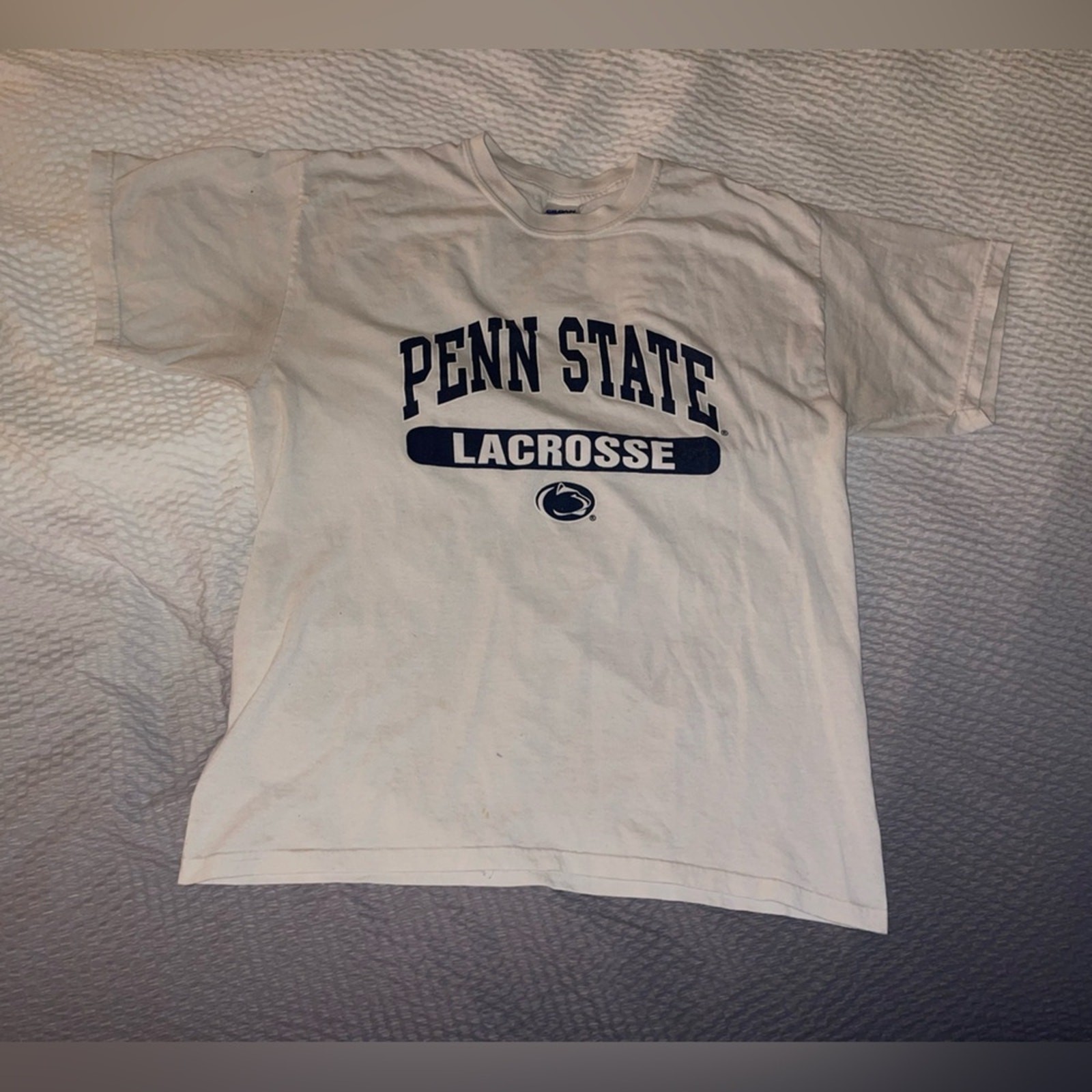 Penn State Lacrosse Gildan Cream and Navy Graphic T-Shirt Size Large AS IS gallery