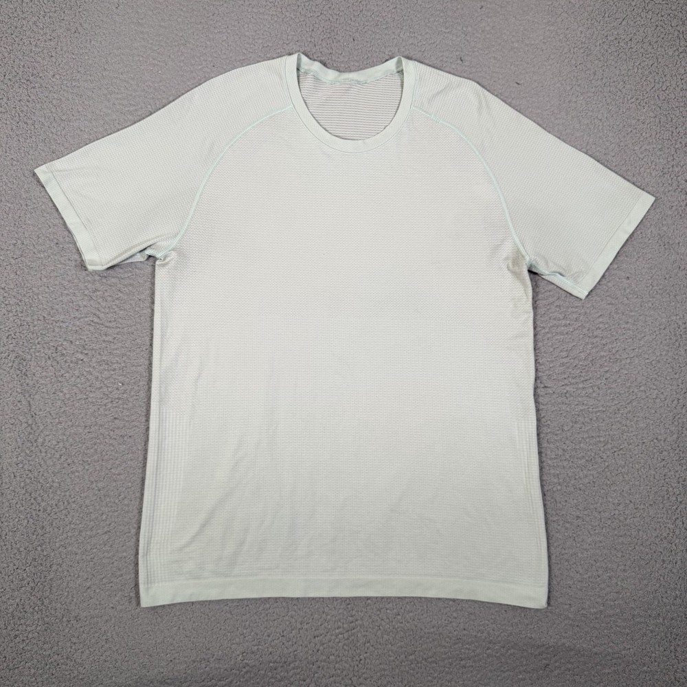 Lululemon Shirt Mens Medium Green Metal Vent Tech Casual Gym Workout Stretch