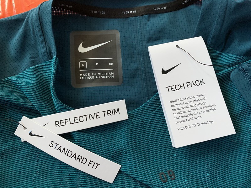 Nike CJ5731-347 NK Tech Pack Hybrid Running Training Shirt Sport Run Dri Fit Men gallery