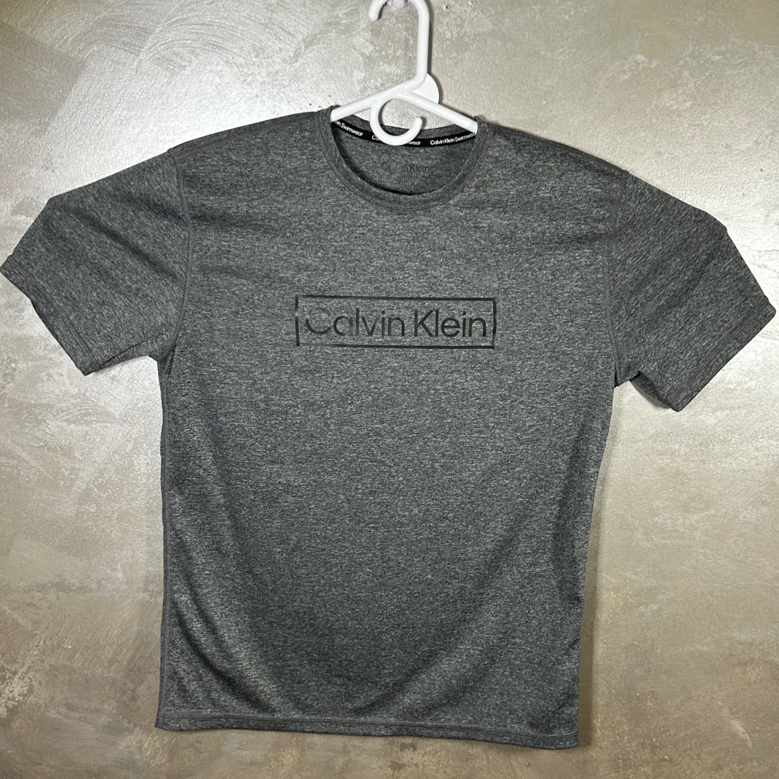 Calvin Klein Men Gray Heathered Swimwear T-Shirt UPF 40+ Size M gallery