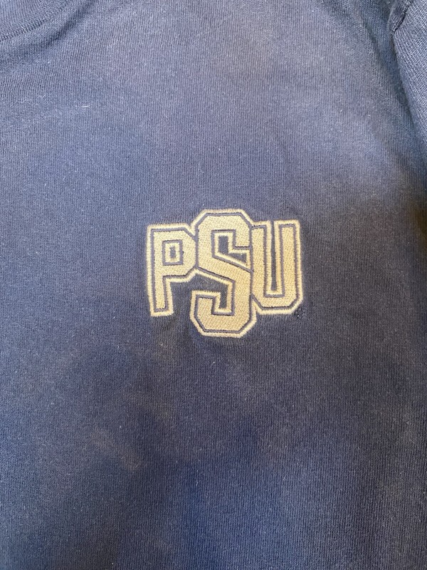Size Medium - Vintage Nike Penn State long sleeve gallery