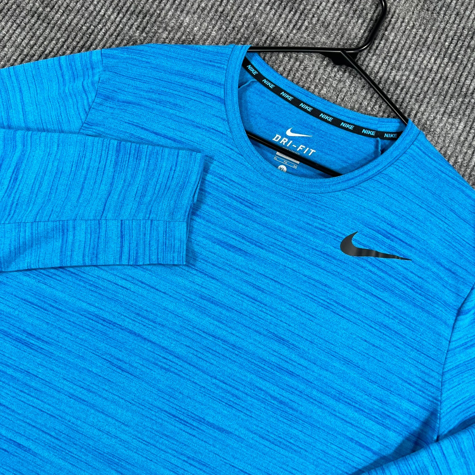 Nike Dri Fit Shirt Mens XL Extra Large Blue Long Sleeve Workout Active Casual gallery