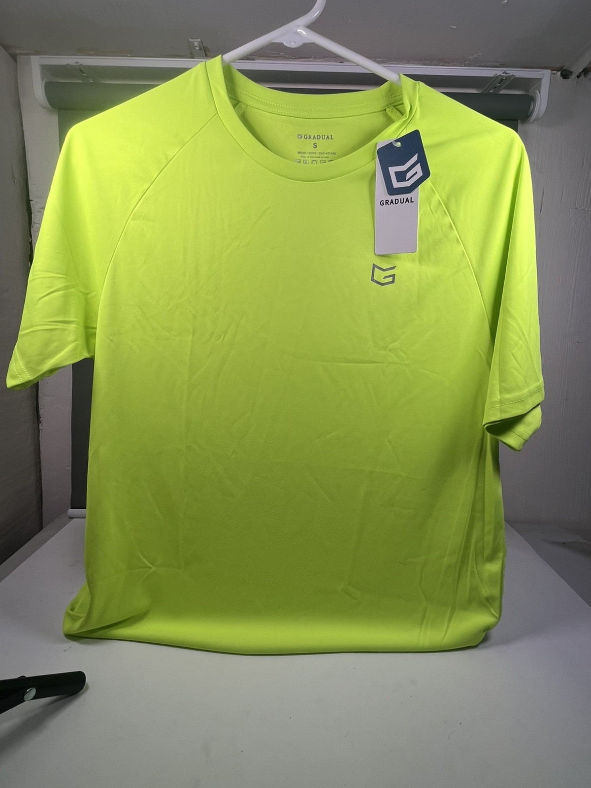 G Gradual Neon Yellow Athletic Light-Weight Short Sleeve T-Shirt Mens Small NEW! gallery