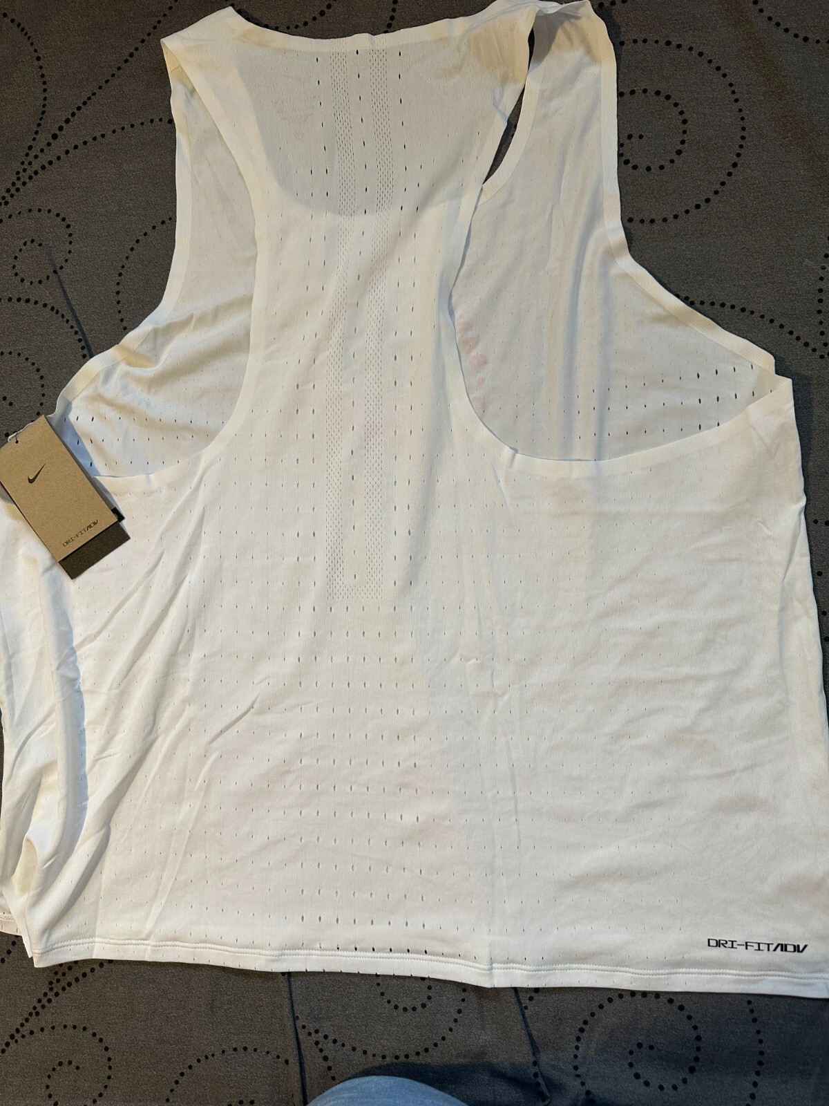NIKE CHICAGO MARATHON AEROSWIFT RUNNING SLEEVELESS SLIM ADV SHIRT 2XL MEN $90.00 gallery