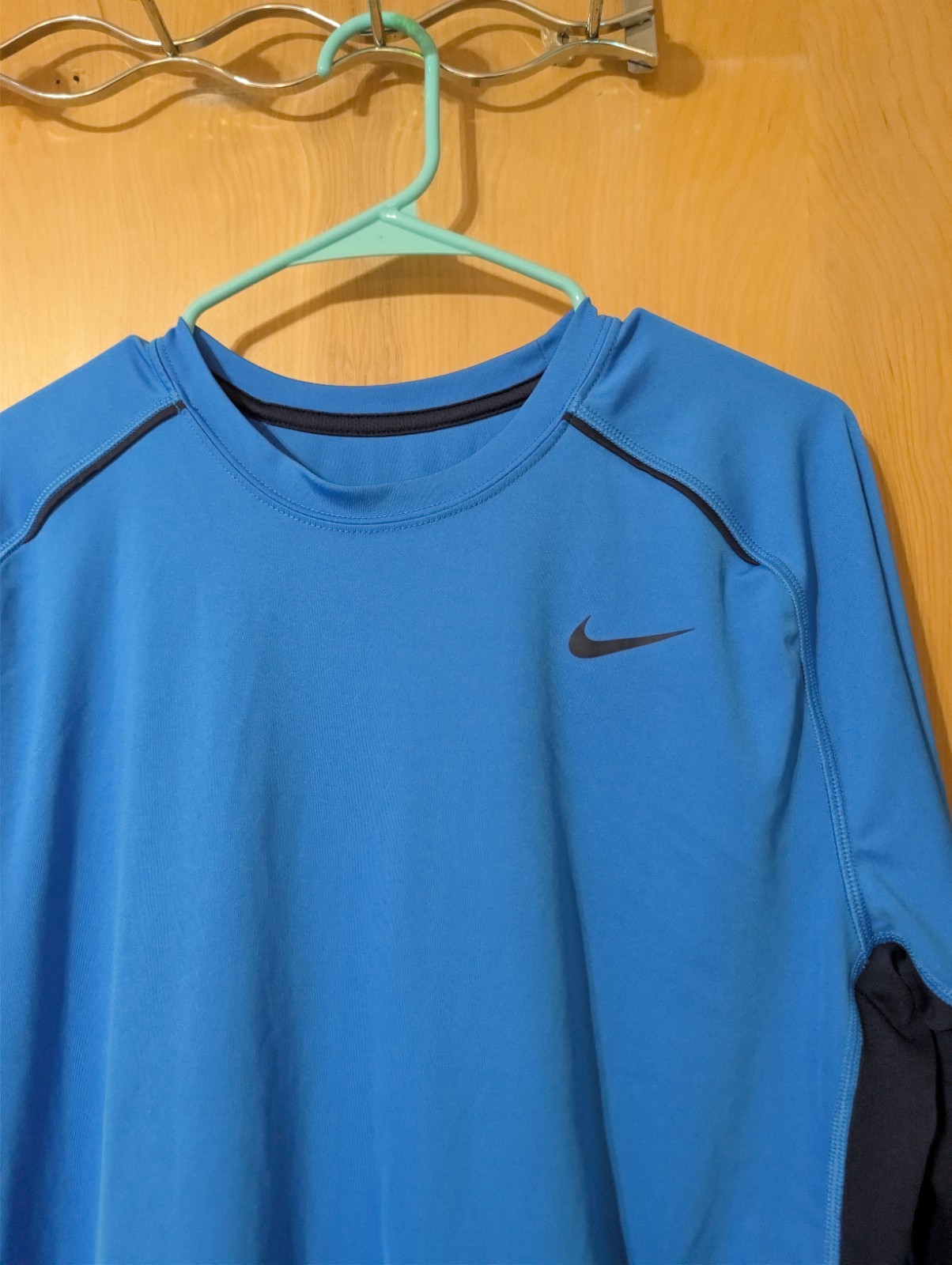 Nike Dri-FIT Mens L Blue Long Sleeve Crew Neck Pullover Poly Breathable Logo gallery