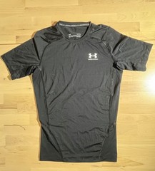 Under Armour HeatGear Compression Short Sleeve T-Shirt – Black (Size M)