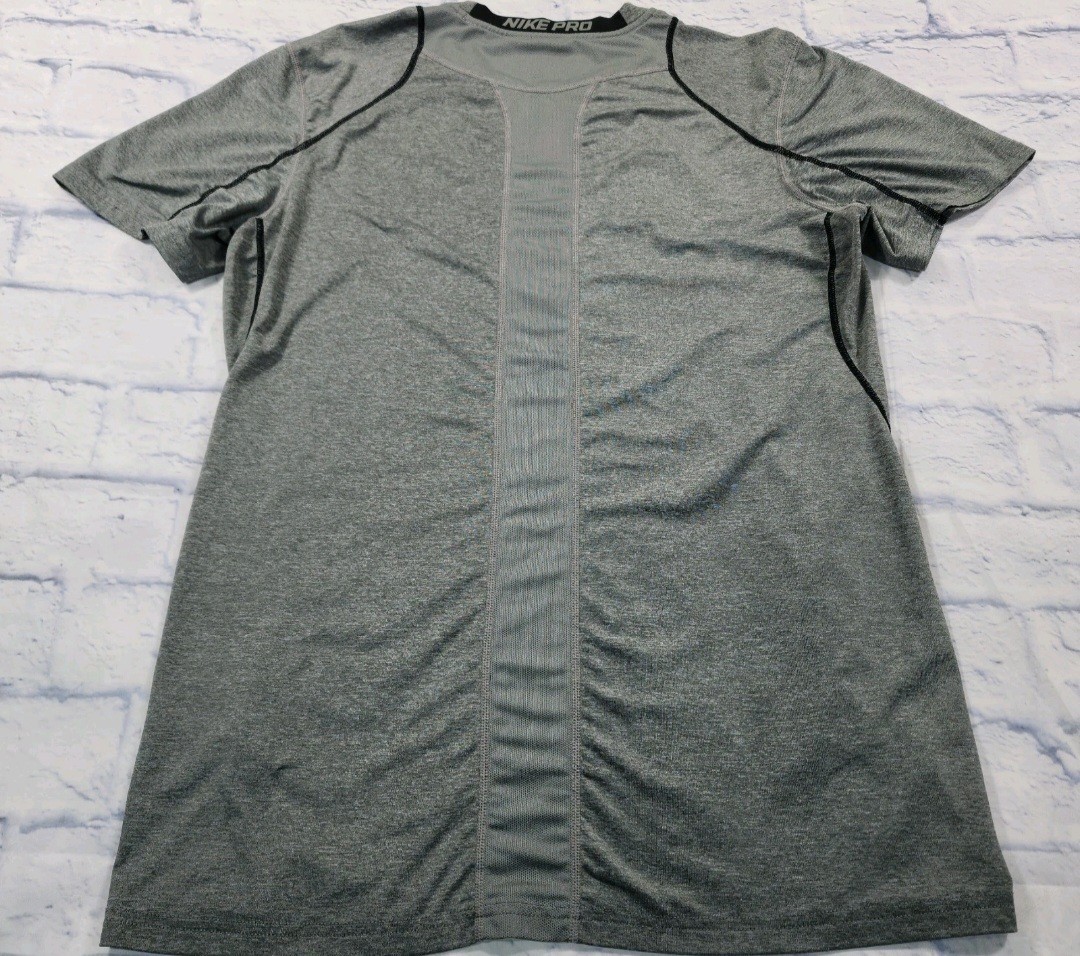 Nike Performance Pro Dri Fit Fitted Fitness Gray size 2XL Shirt 703104 gallery