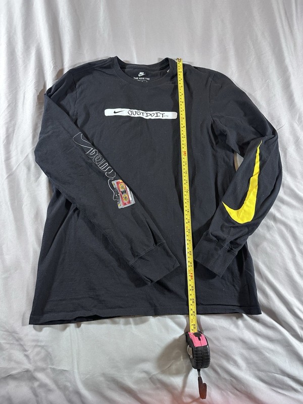 Nike Sportswear Retro Cassette Tape Graphic Long Sleeve T-Shirt Black Yellow M gallery