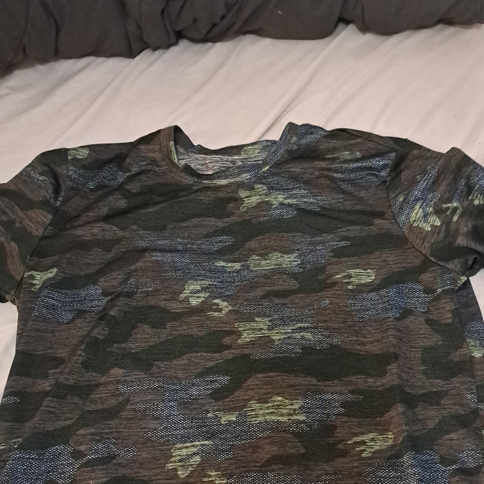 BCG Teens L Short Sleeve Camouflage Green Gray Crew Neck Activewear T-Shirt gallery