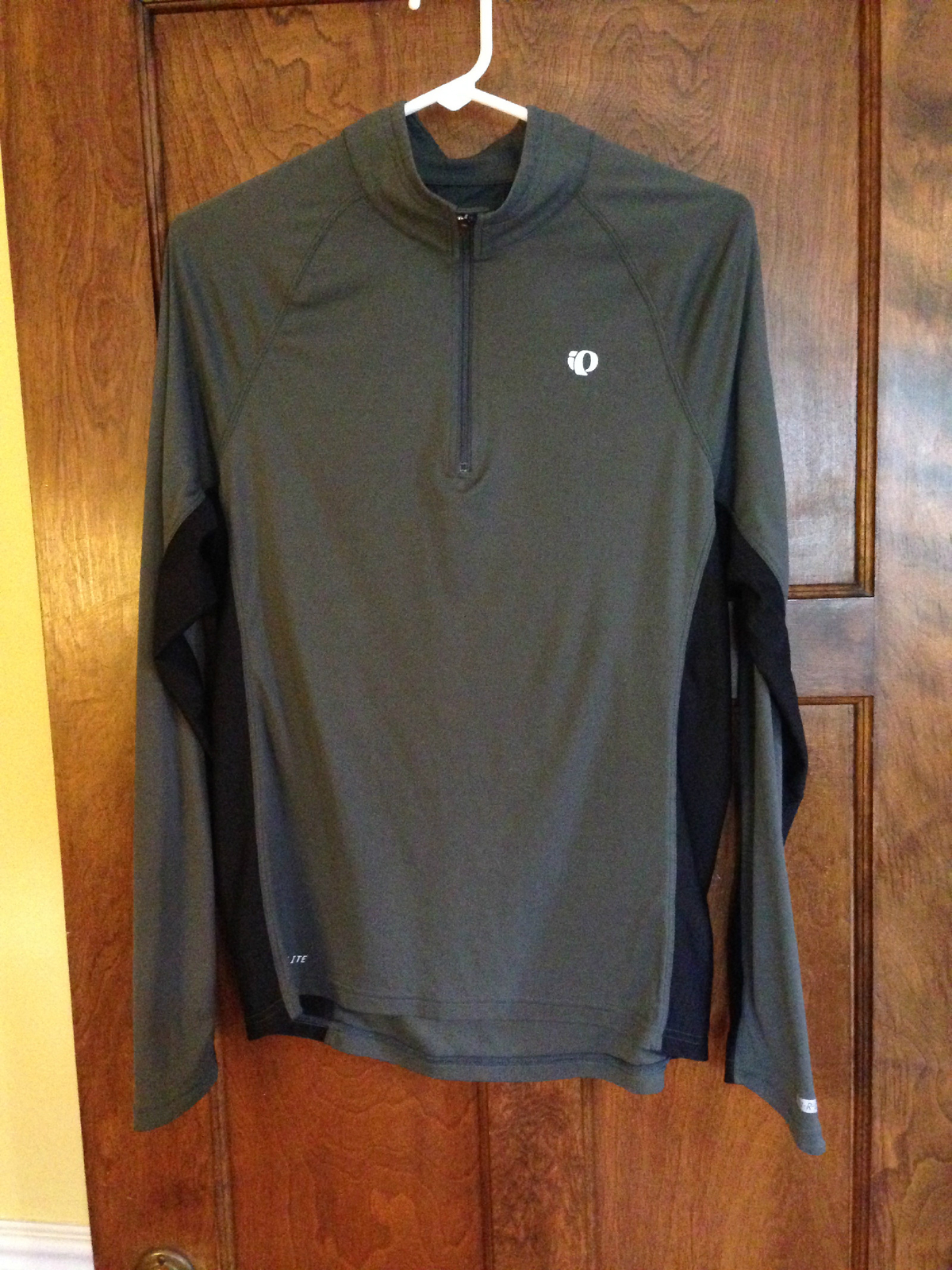 Pearl Izumi M Elite Series Men's Long Sleeve Wicking Athletic Workout Top Shirt gallery