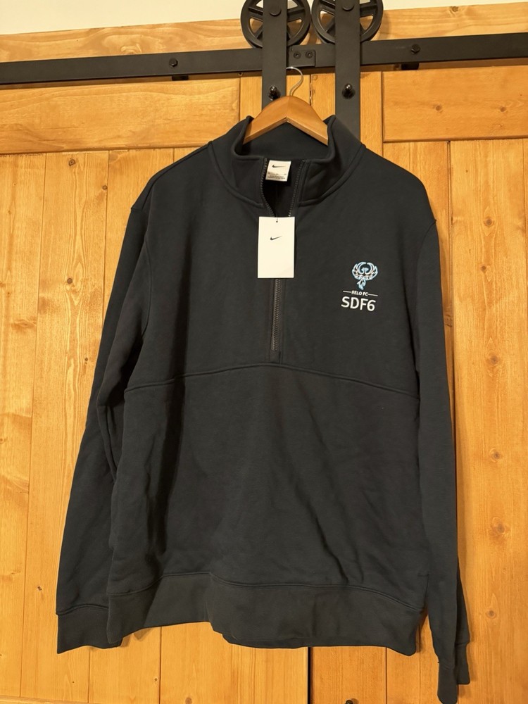 Nike Golf Men’s 1/4 zip pullover XL NWT