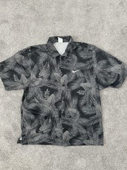 Nike Mens Short Sleeve Button Up Shirt Floral Black Grey Size L DO6165-012