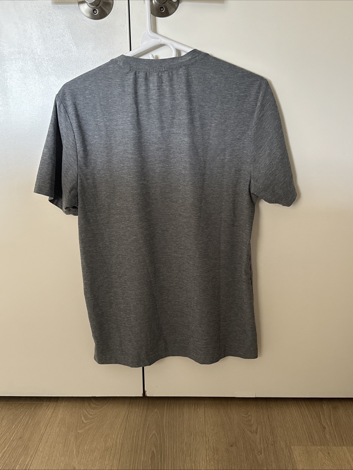 Rhone Essentials Short Sleeve T Shirt Mens Small Worn Twice (MSRP $68) gallery