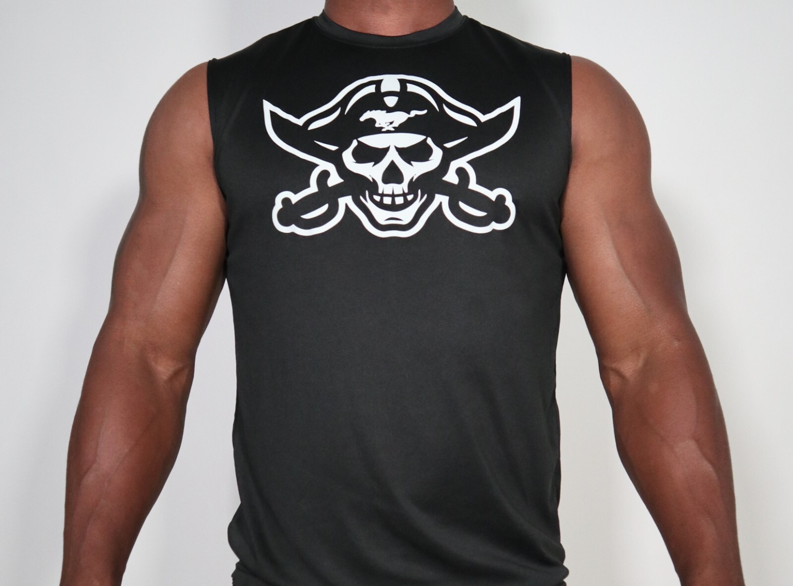 MEN'S SLEEVELESS PIRATE SHIRT SIZE M gallery