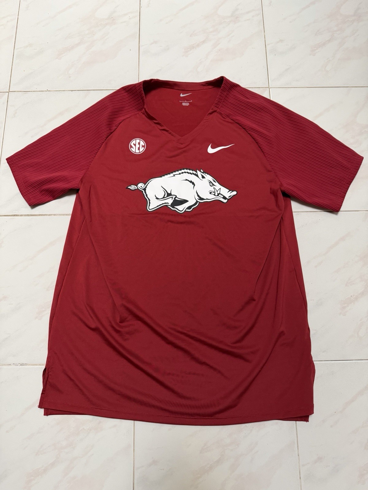 Men L Nike Pro Elite Arkansas Razorbacks Track Team Issued Shirt Made In USA gallery
