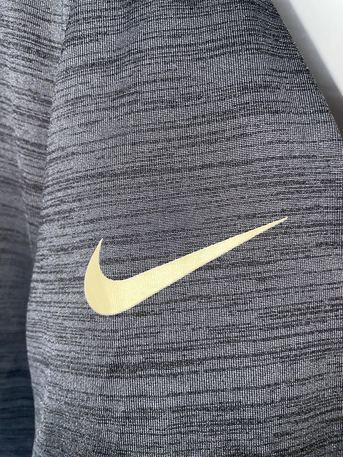 New Orleans Saints Shirt Mens Med Gray Nike NFL Dri-FIT Long Sleeve Athletic Top gallery