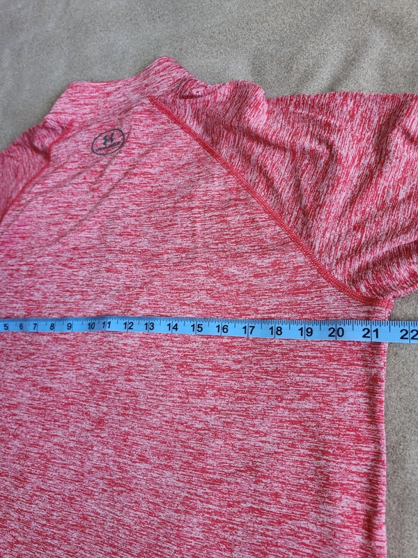 Under Armour UA Tech 1/2 Zip long-sleeve shirt in a red heathered pattern. gallery