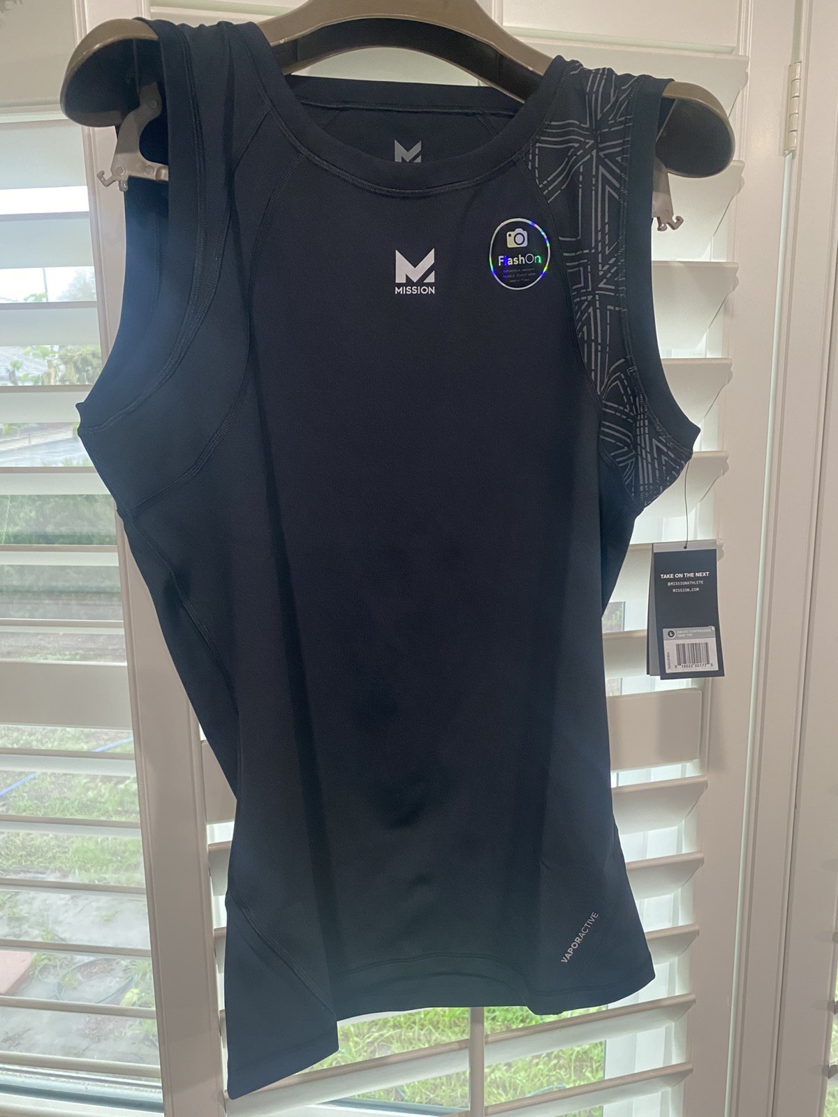 Mission Wade X Mens Compression Shirt and 3/4 Compression Tights Sz L Black Set gallery