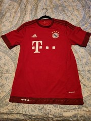 Bayern Munich 2015/2016 Home Soccer Jersey Size M