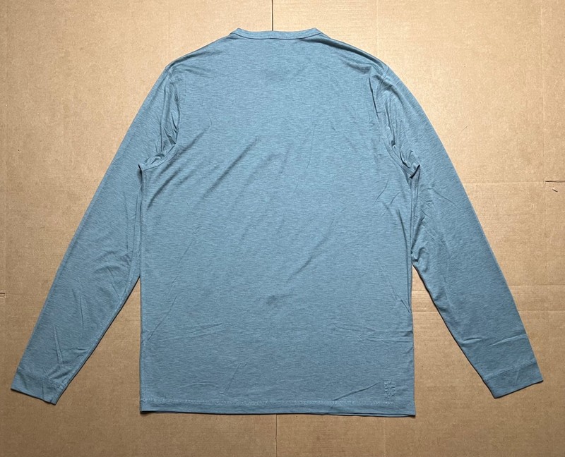 Vuori Men’s L Ease Performance Henley T Shirt Heather Blue Long Sleeve gallery