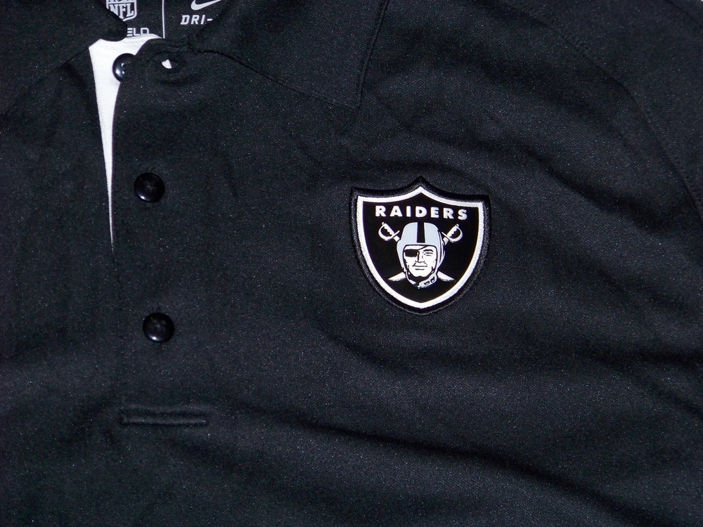 Nike Men's DriFit On Field Apparel Oakland Raiders Polo Shirt NWT