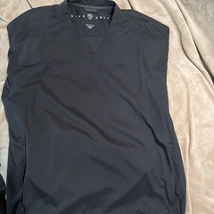 Nike’s Golf Long Sleve Windbraker V Neck Size M
