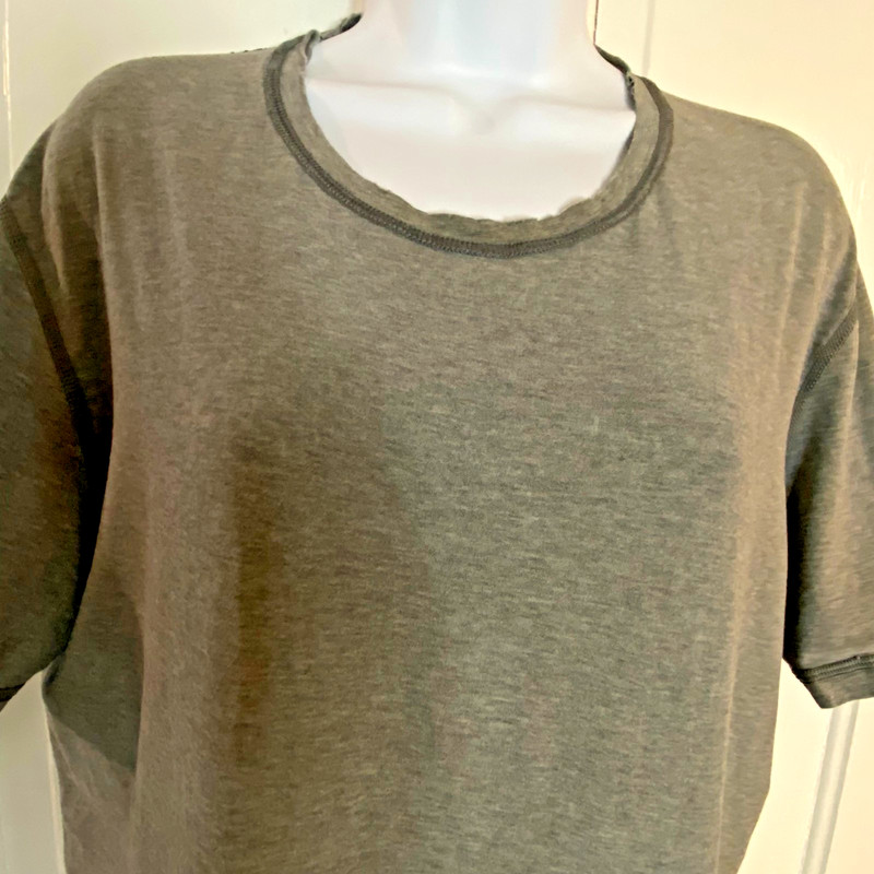 Lululemon Short Sleeve Distressed Look T Shirt Unisex adult size L Gray gallery