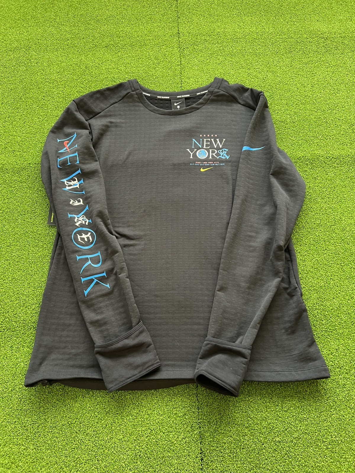 Nike Therma Sphere Running Shirt Men’s Element 3.0 NYC Top Sz Large CQ7820-010 gallery