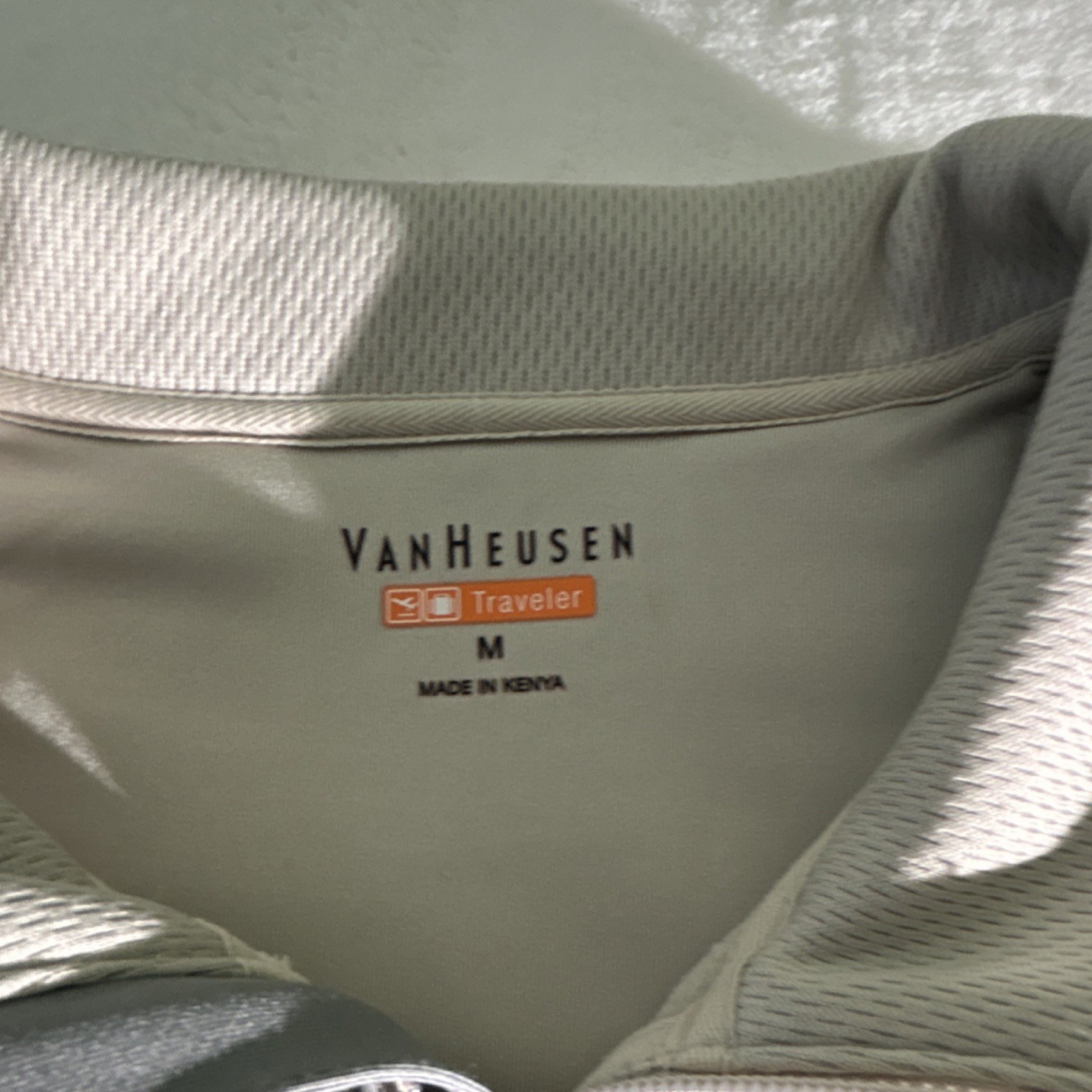 Van Heusen Traveler Beige Mock Neck Pullover Polyester Long Sleeve M gallery