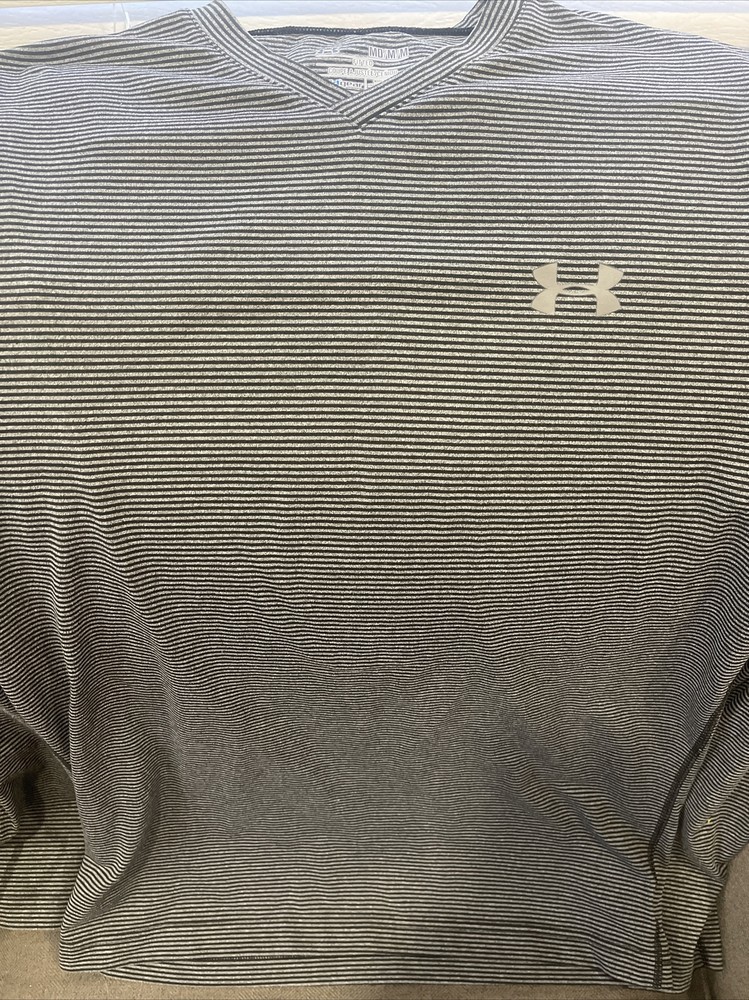 Under Armour Cold Gear Infrared Black Gray Striped LS Shirt Medium Fitted V neck