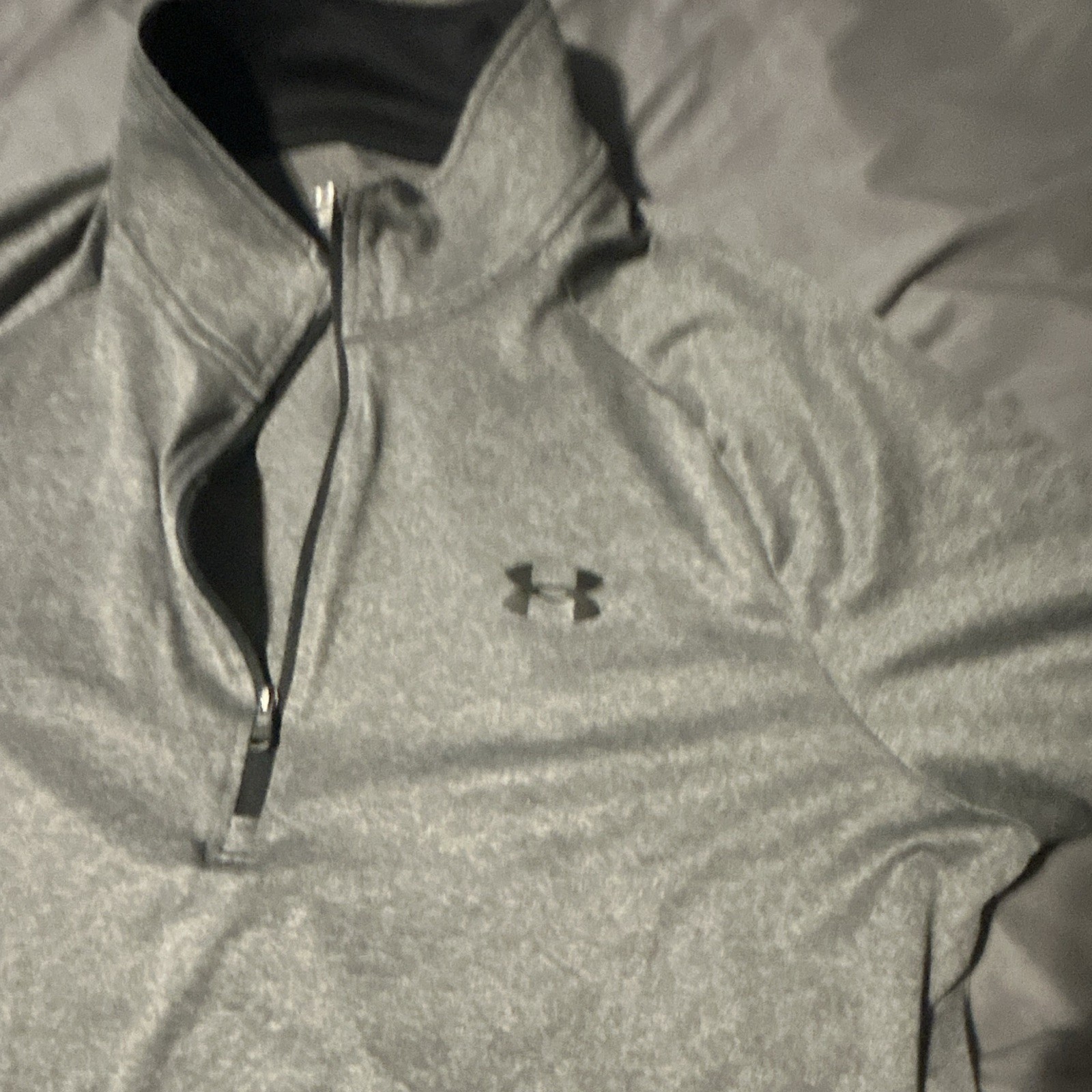 Under Armour Men’s L Gray 1/4 Zip Mock Neck Pullover Loose Long Sleeve Poly gallery