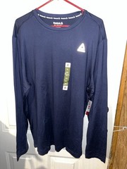 Reebok Men’s Blue Long Sleeve Moisture Management Shirt Size XL. New