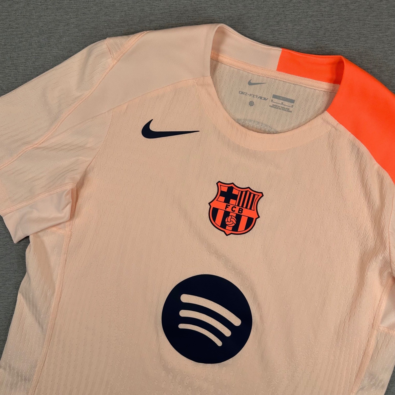 FC Barcelona Nike ADV Jersey Mens M Peach Orange Training Dri-FIT HM3267-808 gallery