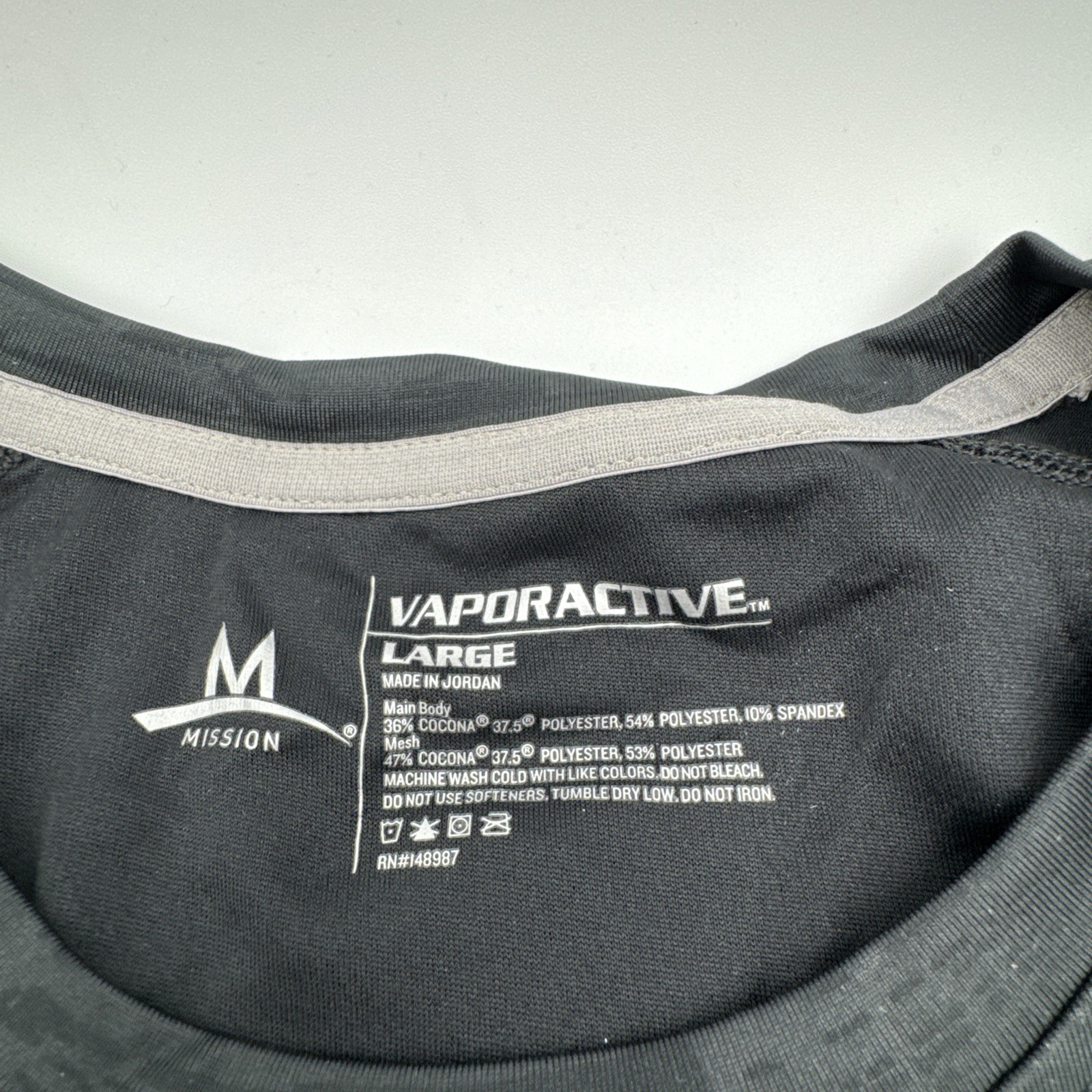 Mission VaporActve performance compression men’s Top / shirt Lg Black gallery